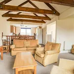 Whitbarrow Holiday Village 24 *