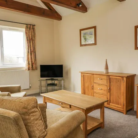 Whitbarrow Holiday Village 24