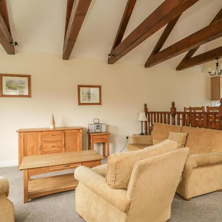 Casa de Férias Whitbarrow Holiday Village 24 *